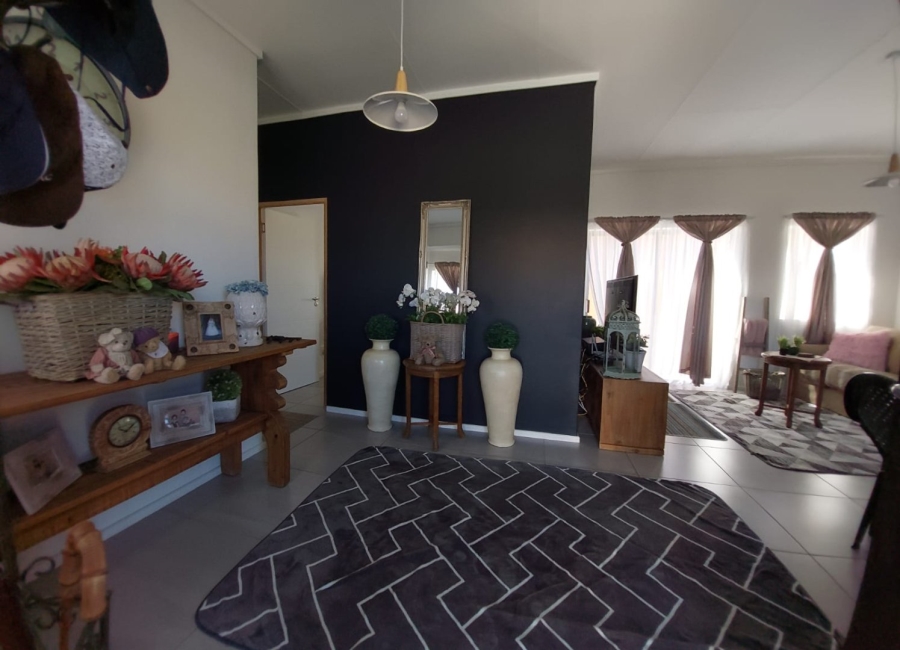 To Let 2 Bedroom Property for Rent in Mooikloof Country Estate Western Cape